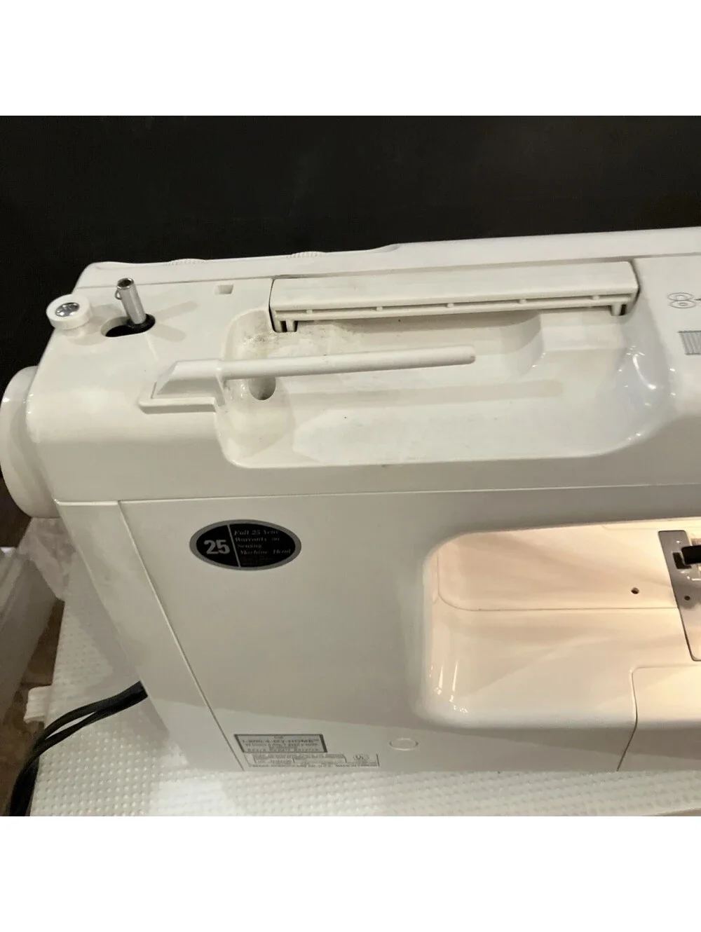Vintage Sears Kenmore Sewing Machine W/Foot Pedal W/ Case Model 17124790 “WORKS”